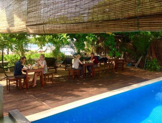 Bazén v ubytování Talalla Bay Beach nebo v jeho okolí