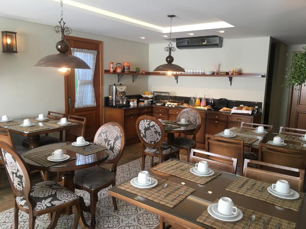 Pousada Caminho dos Plátanos  Pousada Caminho dos Plátanos