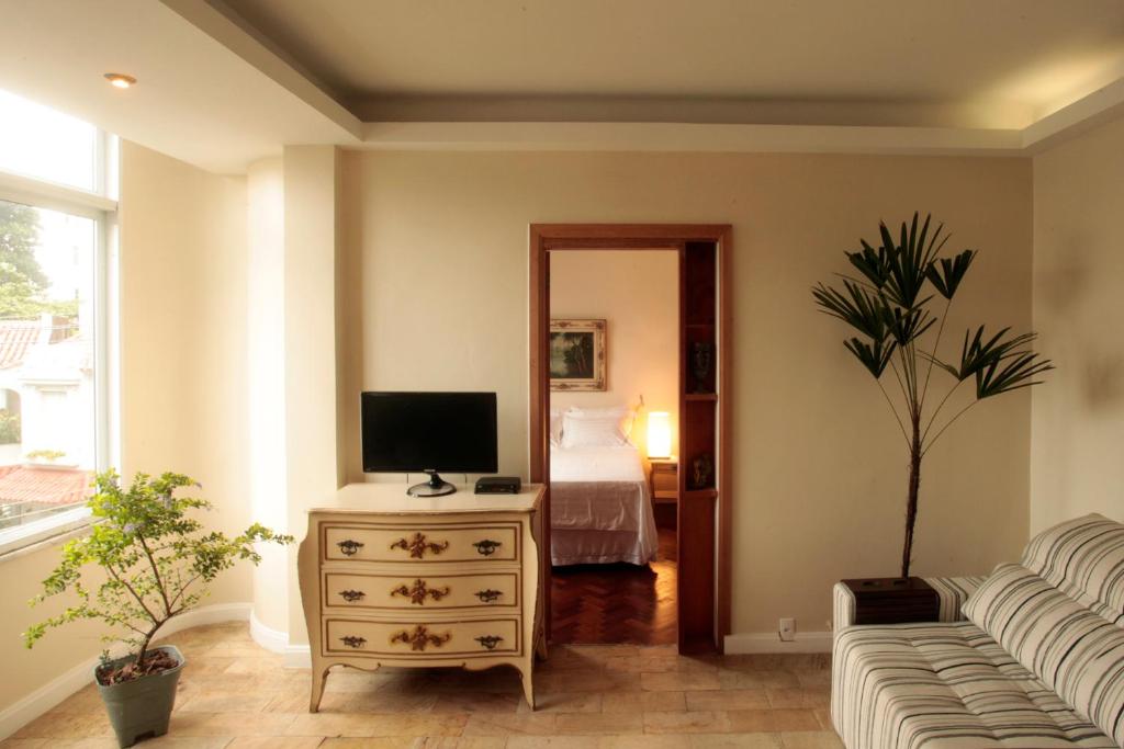  Hotelinho Urca Guest House