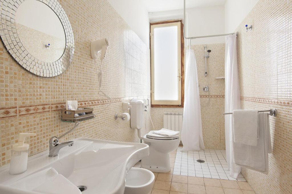 A bathroom at B&B La Cittadella