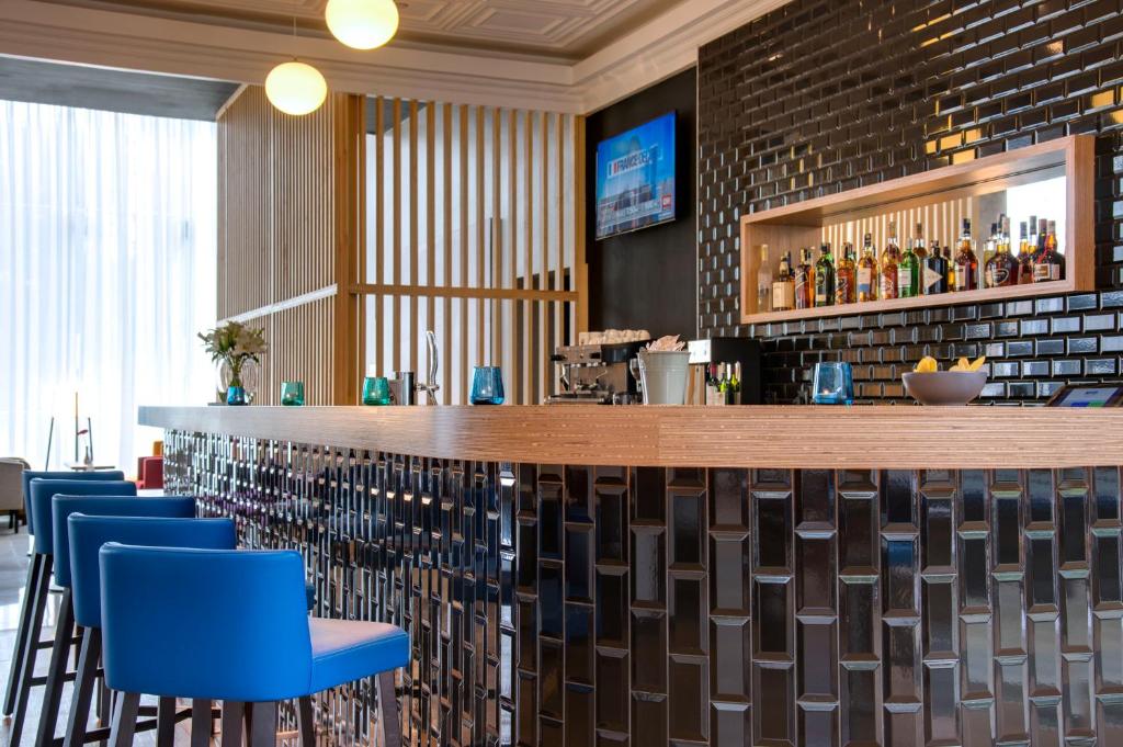 Lounge nebo bar v ubytování Park Inn by Radisson, Nairobi Westlands