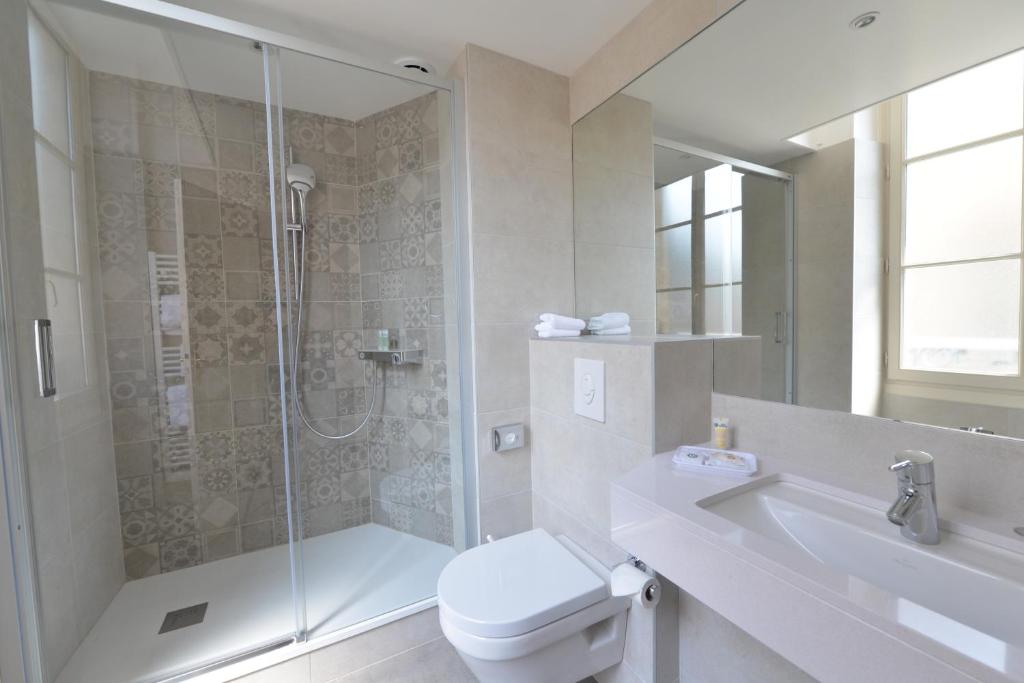 Koupelna v ubytování Best Western Plus Hôtel D'Angleterre