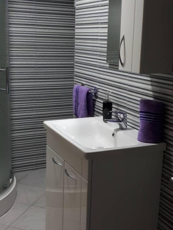 Apartmani Tajra - Wohnung Mit Balkon