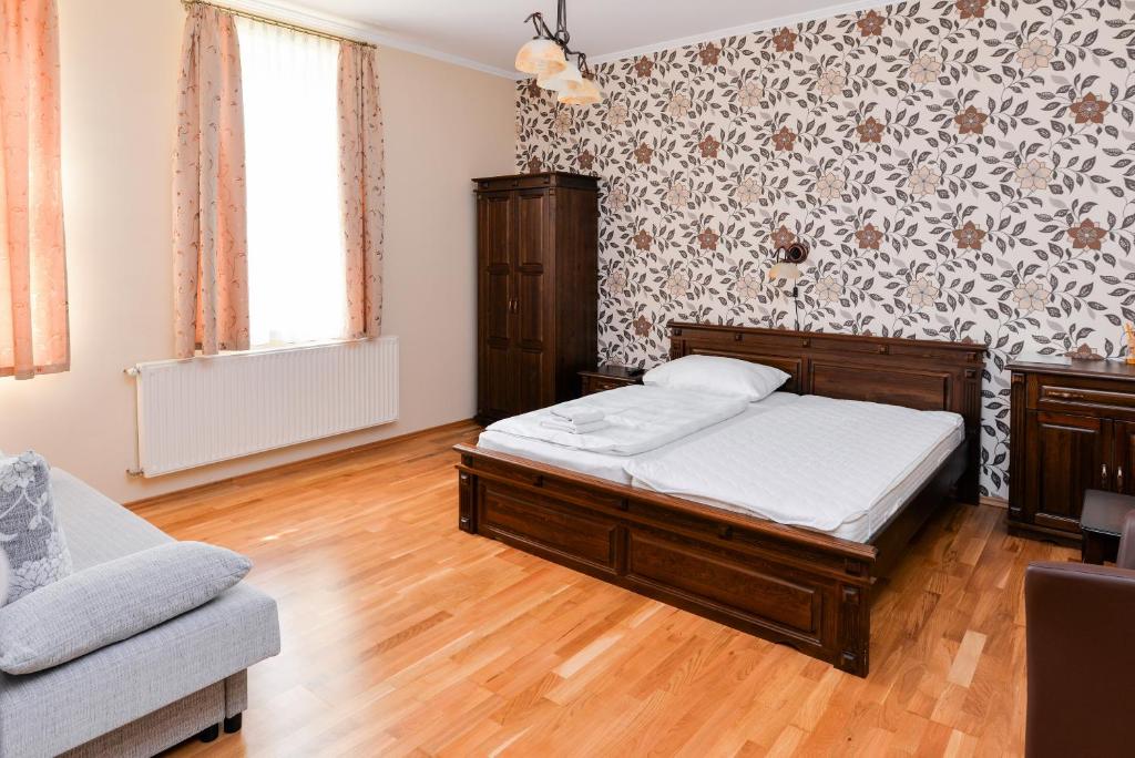 Althaus Vendégház - Habitación De Lujo Cuádruple
