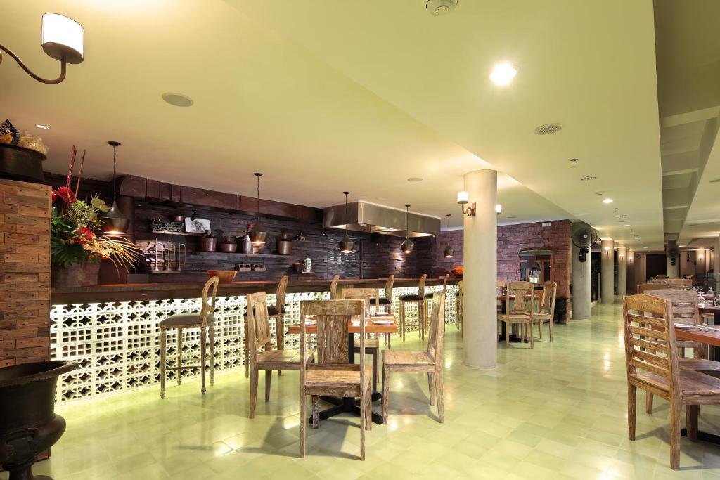 Restaurace v ubytování The Akmani Legian