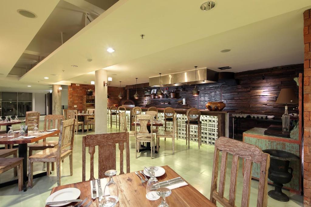 Restaurace v ubytování The Akmani Legian