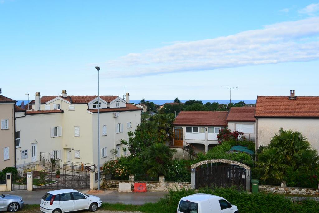 Zdjęcie z galerii obiektu Maj Premium Apartment 4 Sterne - neu renoviert w Poreču