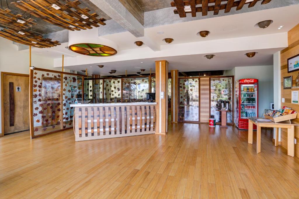  Adoro Hotel