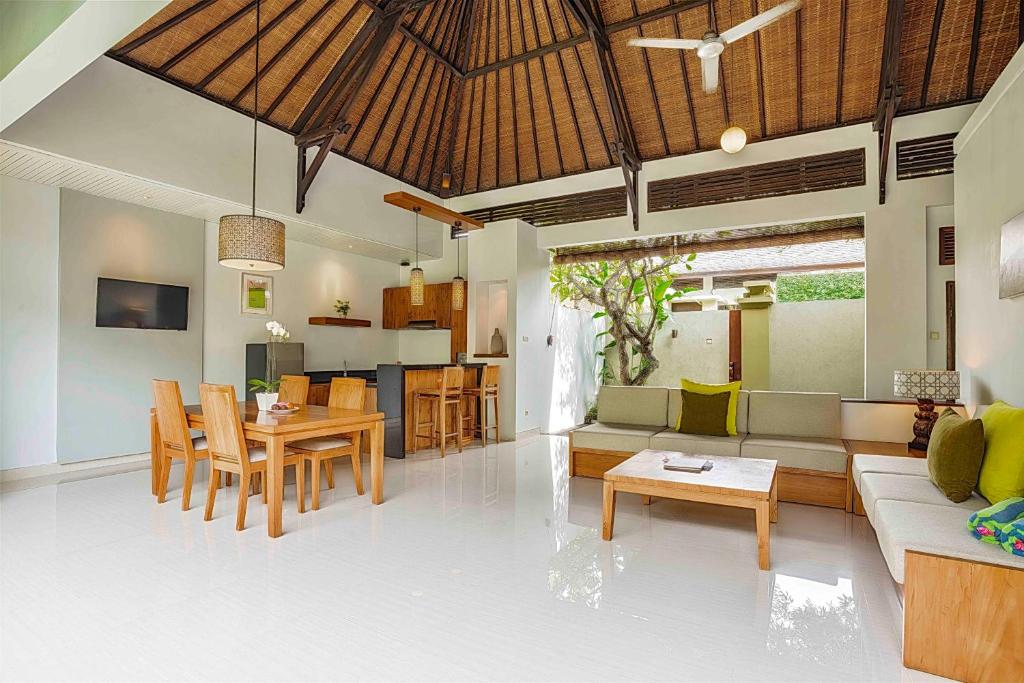 Pradha Villas Seminyak - 17