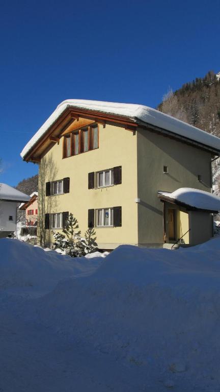 Nespecifikovaný výhled na hory nebo výhled na hory při pohledu z apartmánu