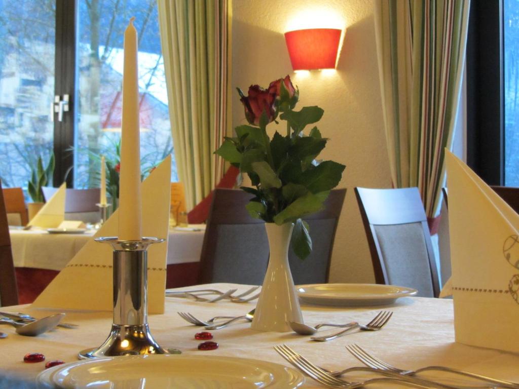 Restaurace v ubytování Hotel & Gasthof Zur Linde