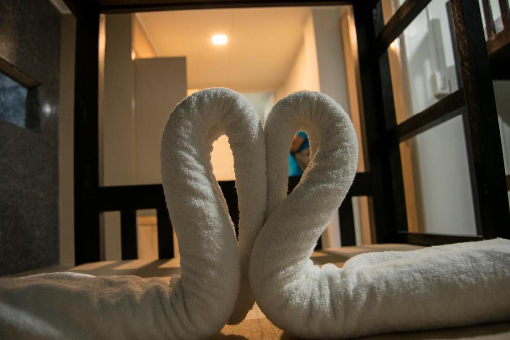 Postel nebo postele na pokoji v ubytování ParmView Inn