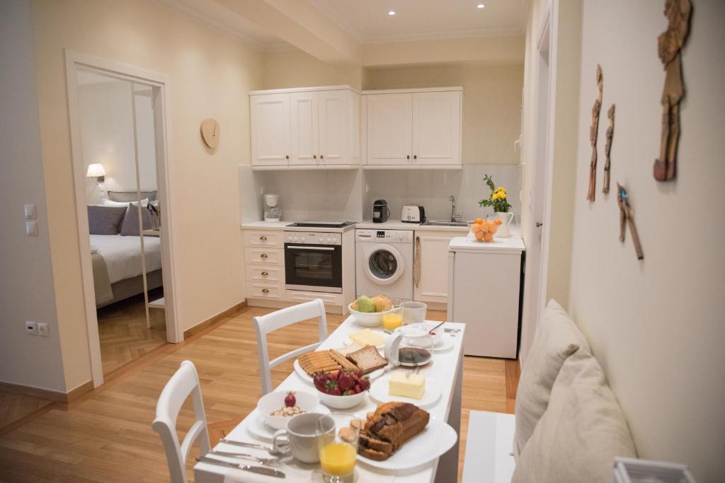 Living near Acropolis by Sylvia Staikou 2nd & 3d floor - 16