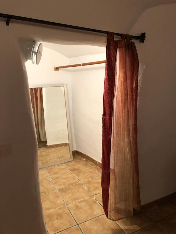 Zdjęcie z galerii obiektu Alojamiento Rural, Cueva de la Abuela w mieście Cuevas del Campo