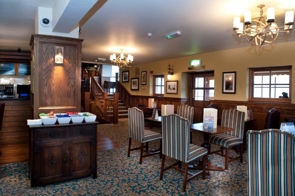 Gallery image of Cabot Court Hotel Wetherspoon in Weston-super-Mare