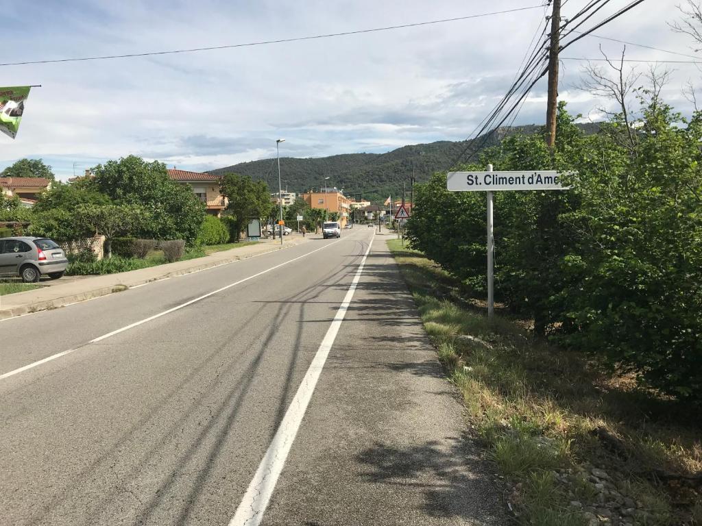 Příroda nedaleko venkovského domu