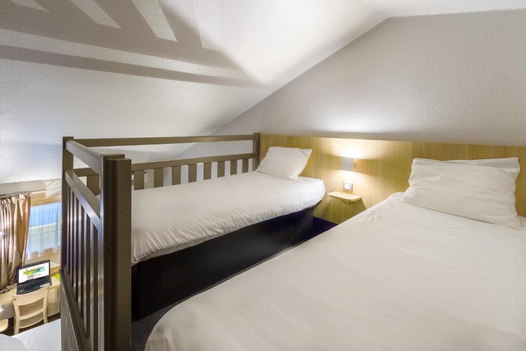 B&B HOTEL Alencon Nord - Quadruple Room