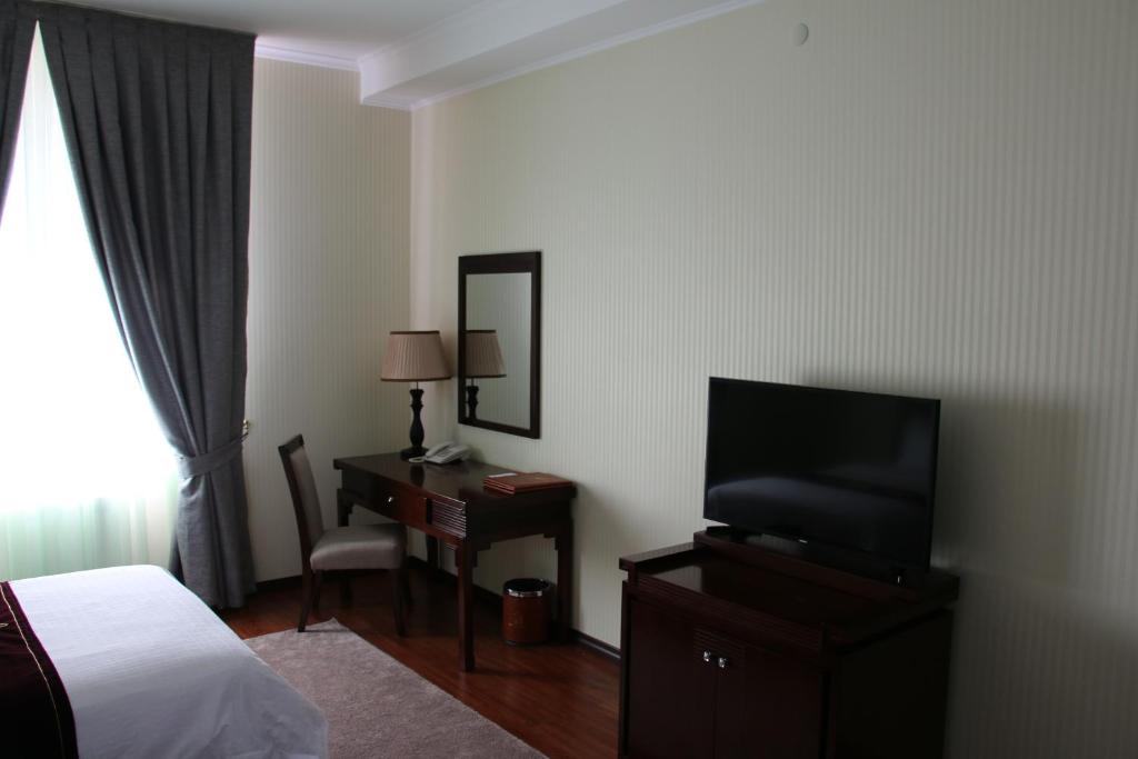 Zargaron Plaza - 