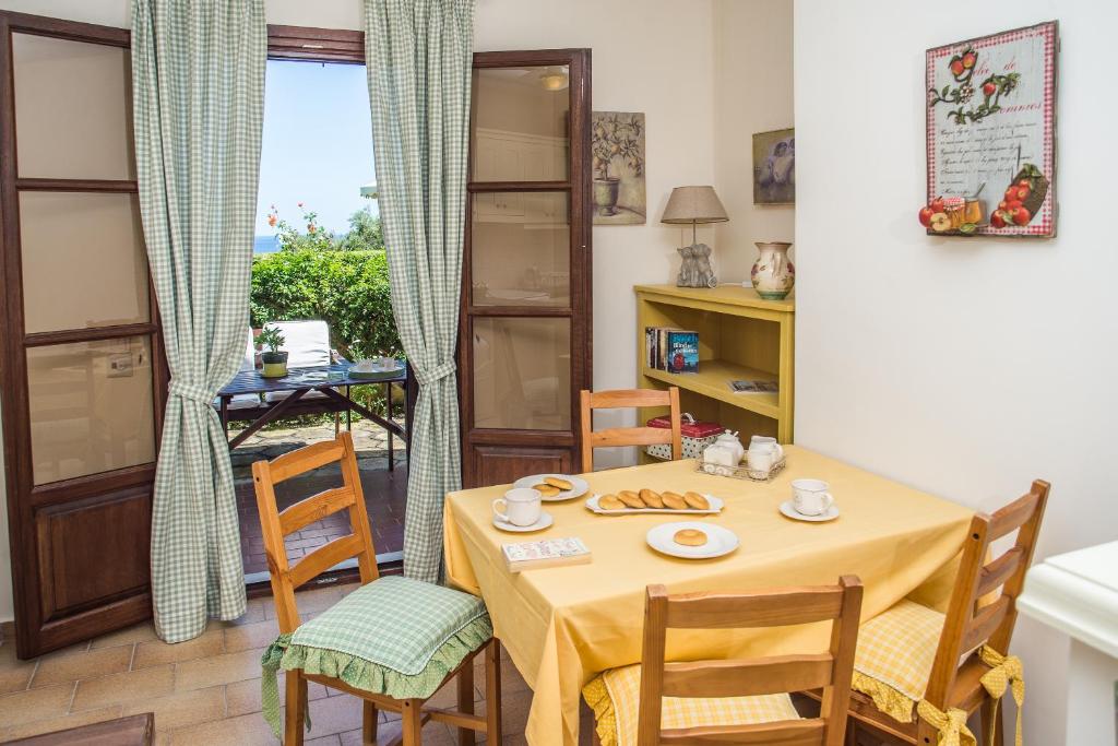 Fotografie z fotogalerie ubytování Amboula Beach Apartments v destinaci Tragaki