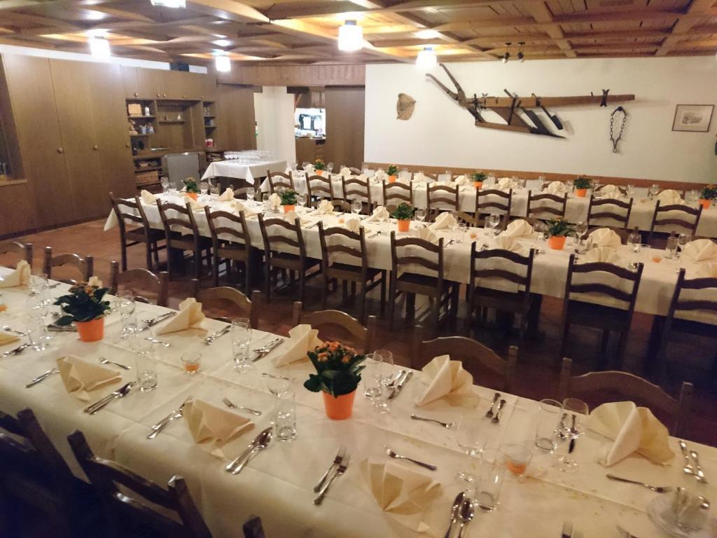 Restaurace v ubytování Gasthaus zum Ochsen