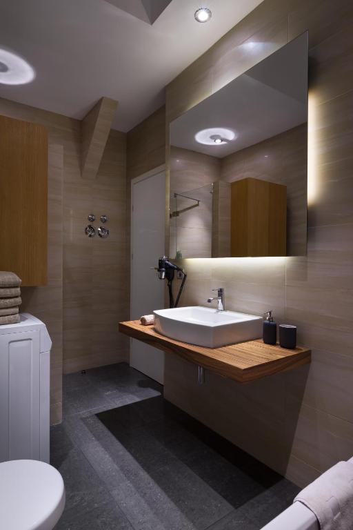 Luxoise Apartments - 8