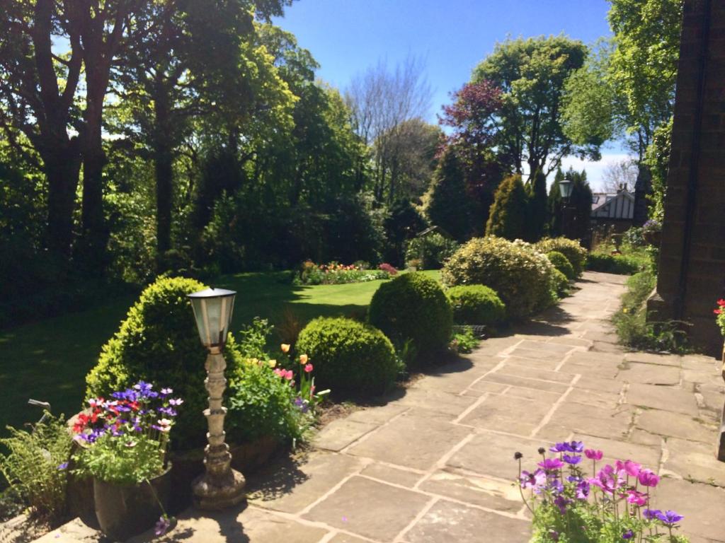 Zahrada ubytování Hurstwood Hall