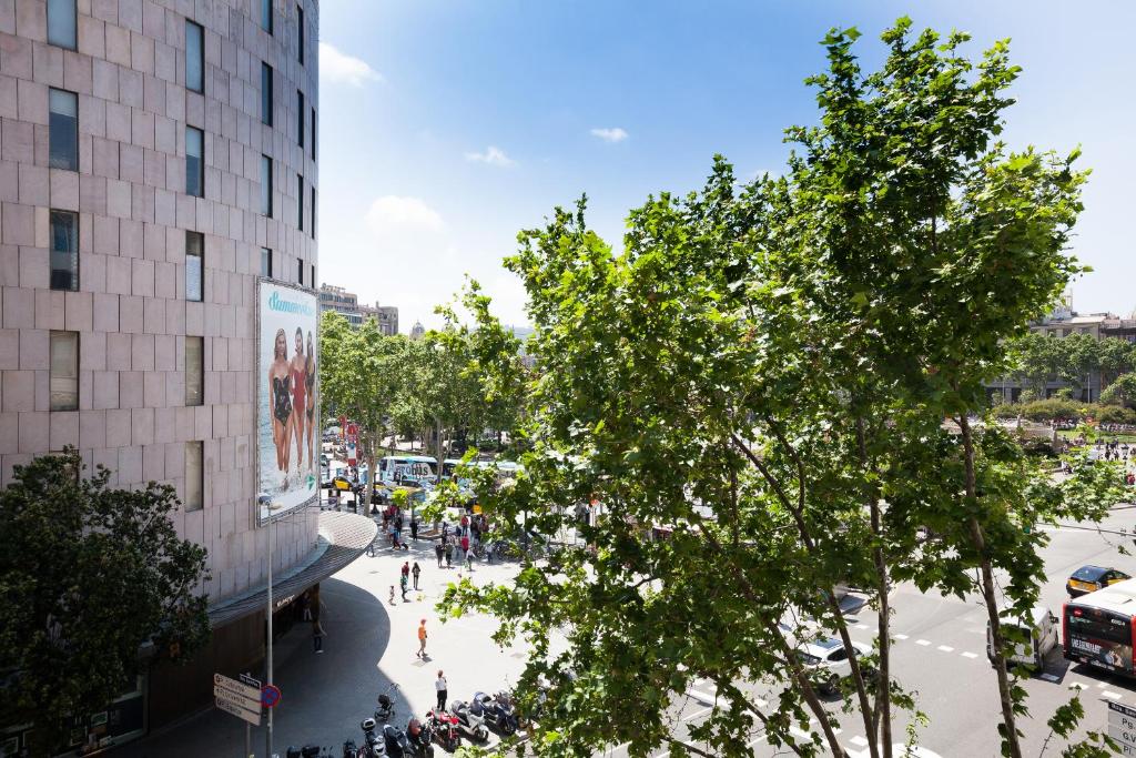 Akira Flats Plaza Catalunya Centric apartments