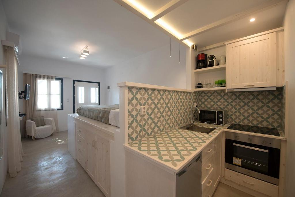 Kuchyň nebo kuchyňský kout v ubytování Blue Dawn Kalymnos