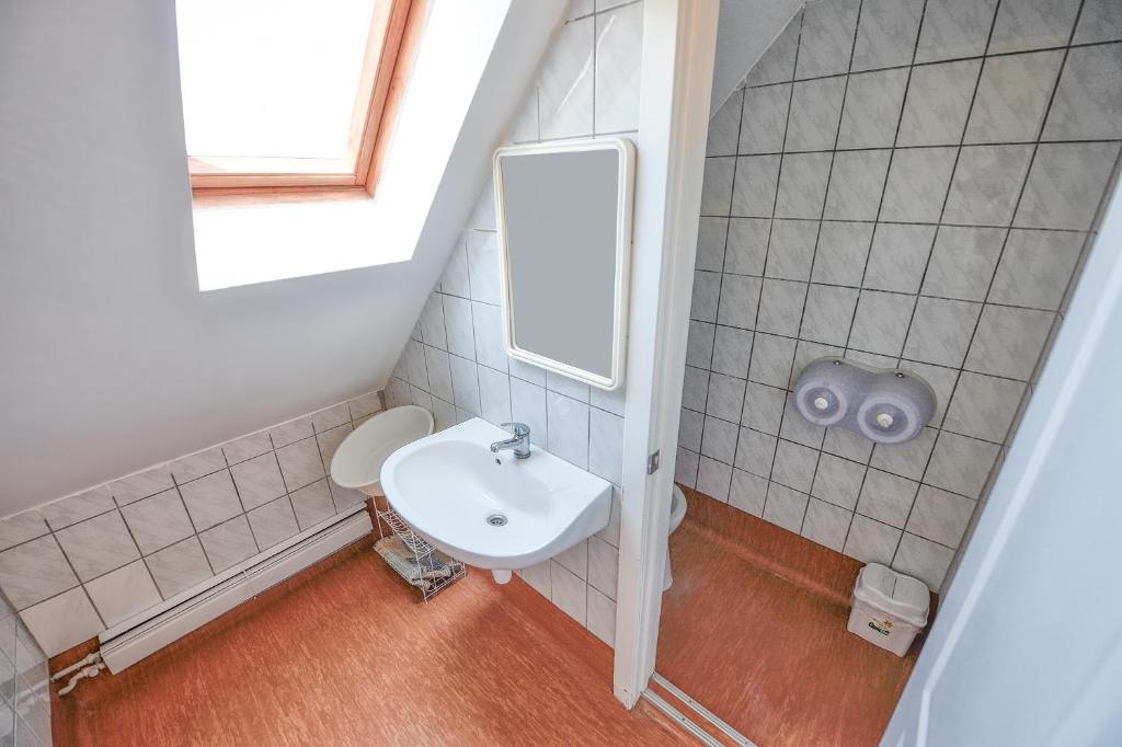 Kúpeľňa v ubytovaní Oliver Inn