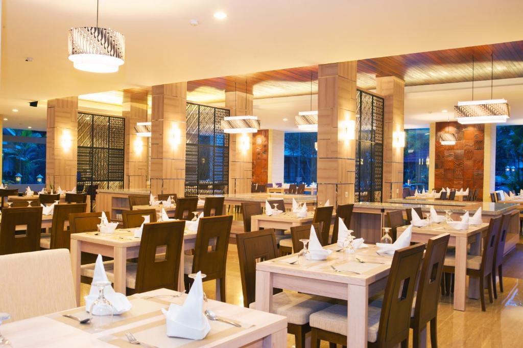 Restaurace v ubytování Lombok Raya Hotel