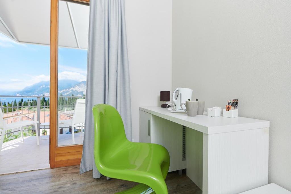 Nespecifikovaný výhled na hory nebo výhled na hory při pohledu z hotelu