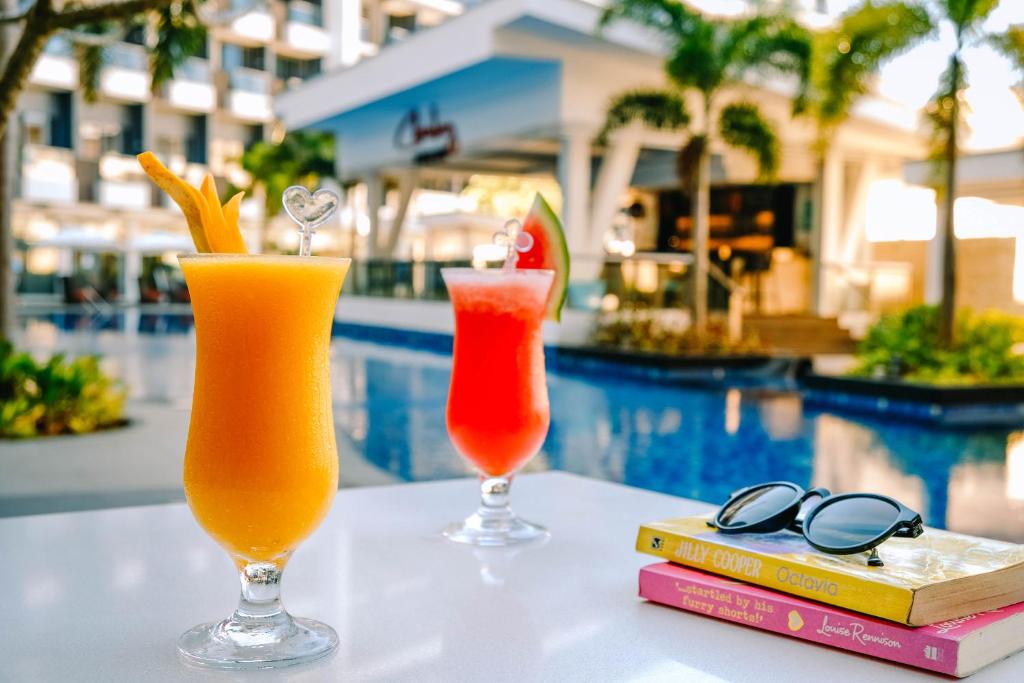 Nápoje v ubytování Savoy Hotel Boracay Newcoast
