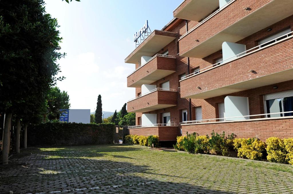 Budova, v ktorej sa apartmánový hotel nachádza