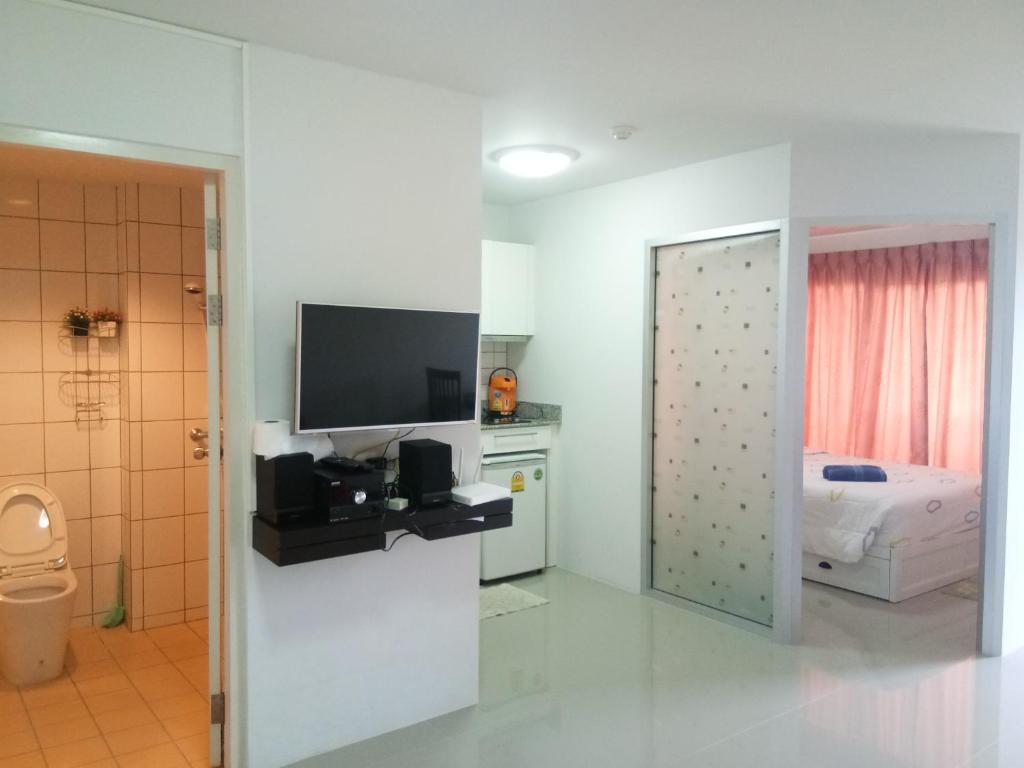 TV a/nebo společenská místnost v ubytování Grand Beach CondoB36 by malai