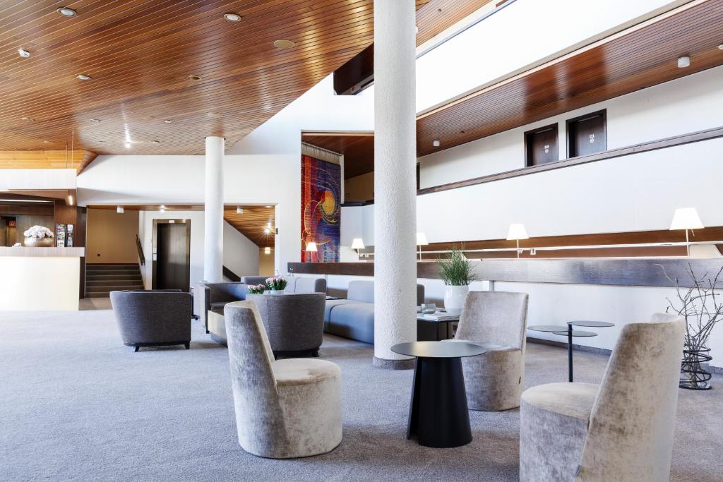 Ein Sitzbereich in der Unterkunft Hotel Stadt Breisach