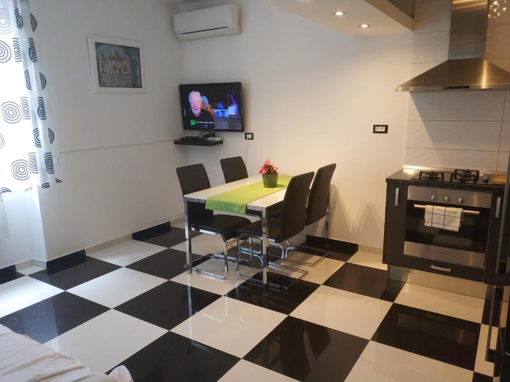 Kuchyňa alebo kuchynka v ubytovaní Apartment Giorgio