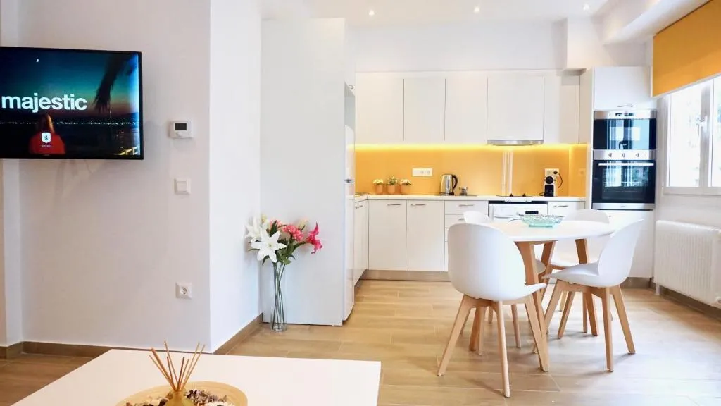Warm & Spacious Apt in Athens, Athens, Greece