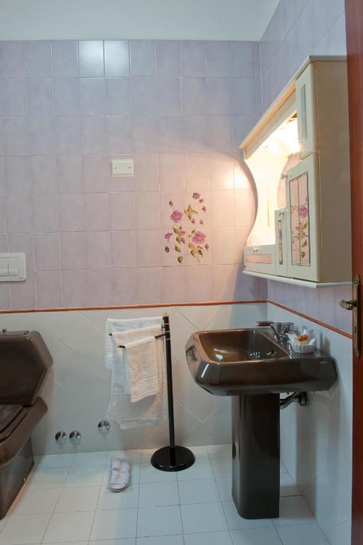 Koupelna v ubytování B&B Nova Siri