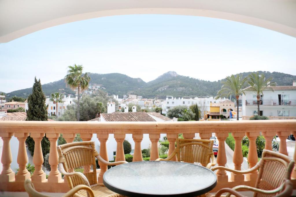 Apartahoteles Hotel La Pergola Mallorca en Puerto de Andratx, Mallorca