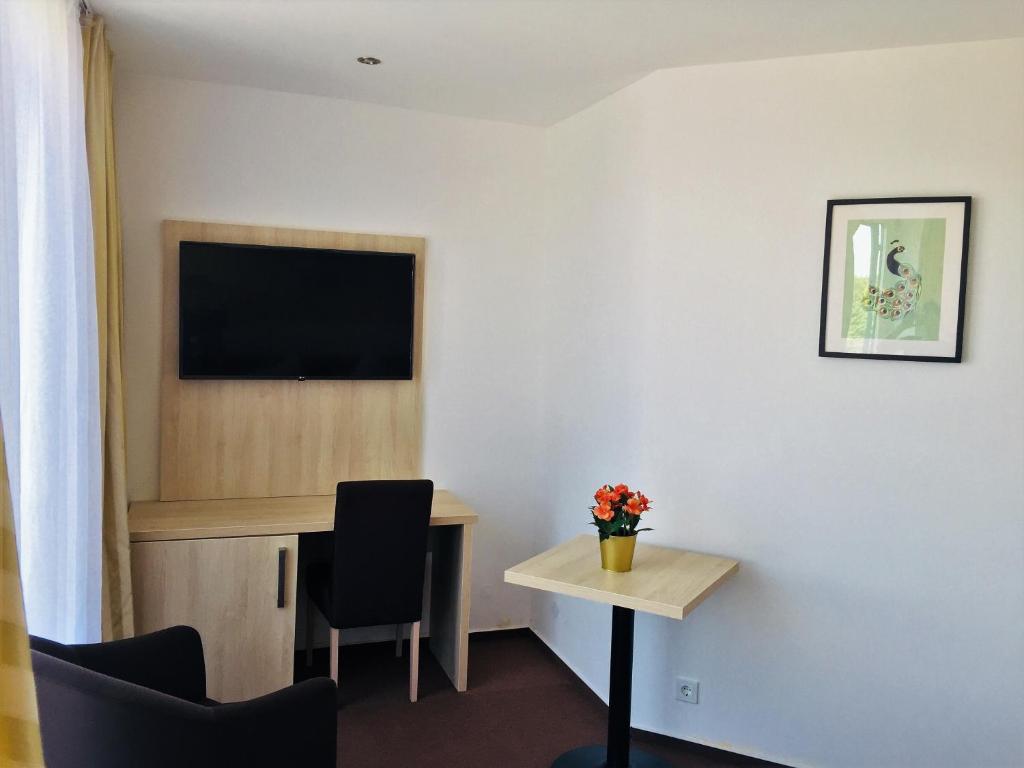 
Double Room
