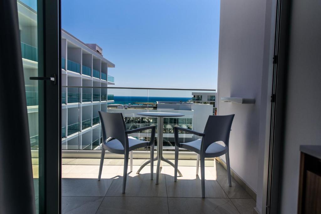 Eleana Hotel - 