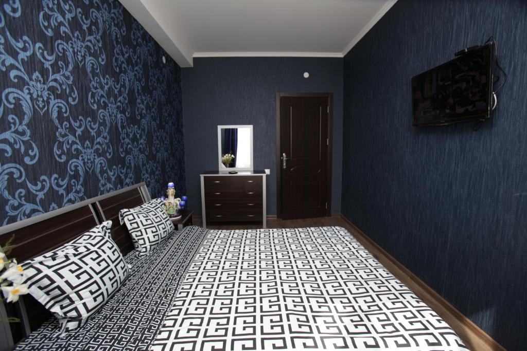 TV a/nebo společenská místnost v ubytování Mia B&B Old Tbilisi