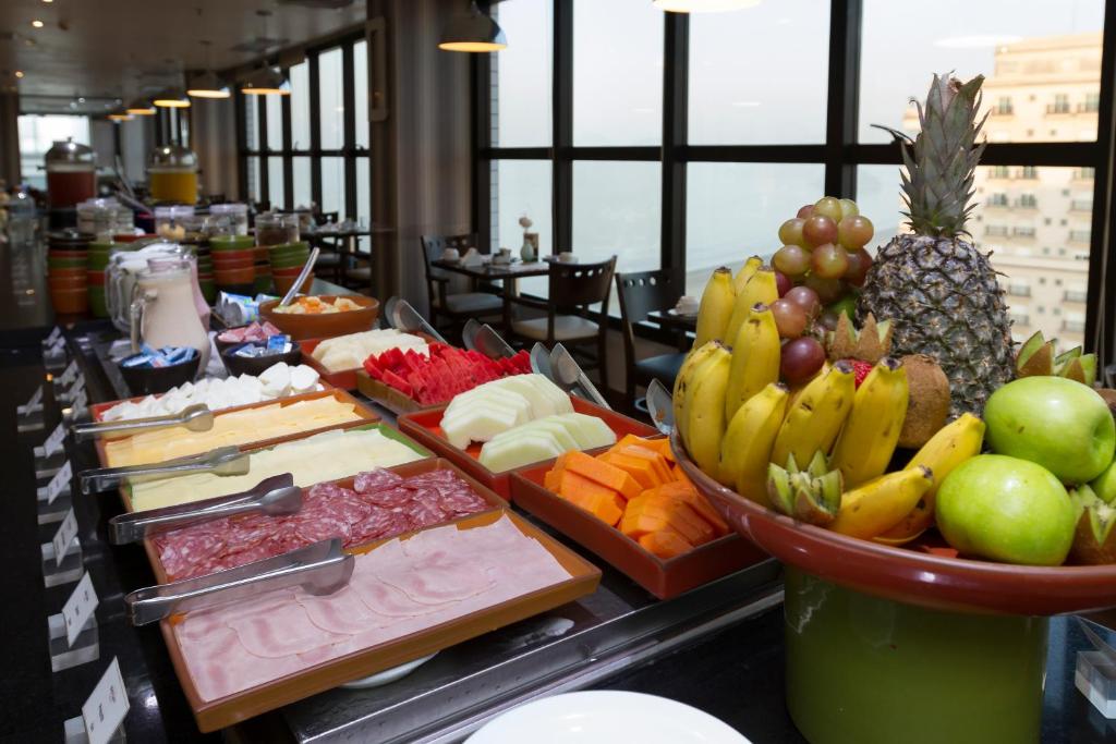  Mercure Santos