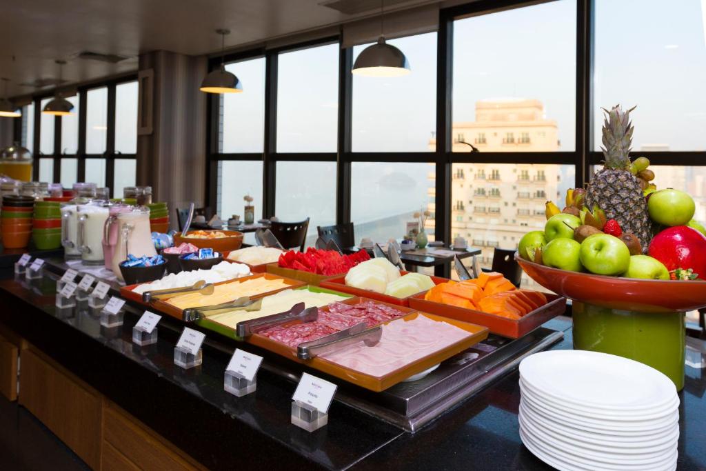  Mercure Santos
