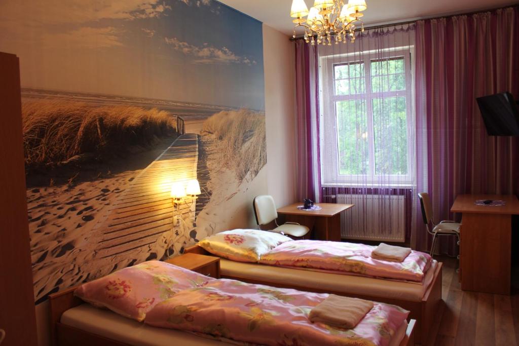 Pałac Ogrodowa - Twin Room With Bathroom