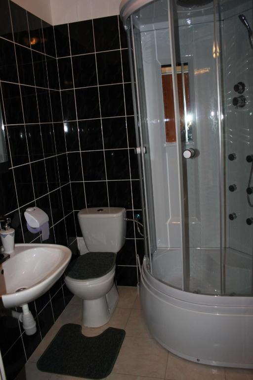 Pałac Ogrodowa - Triple Room With Bathroom