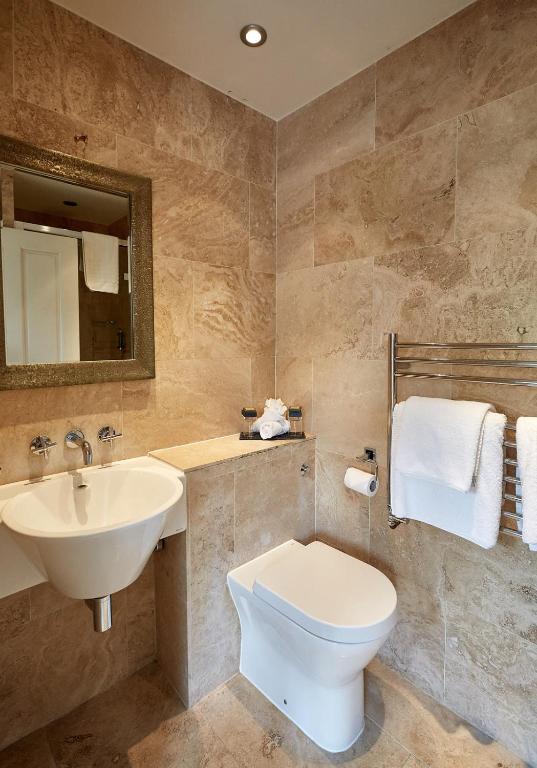 Koupelna v ubytování Dorian House Boutique B&B - Free Parking!