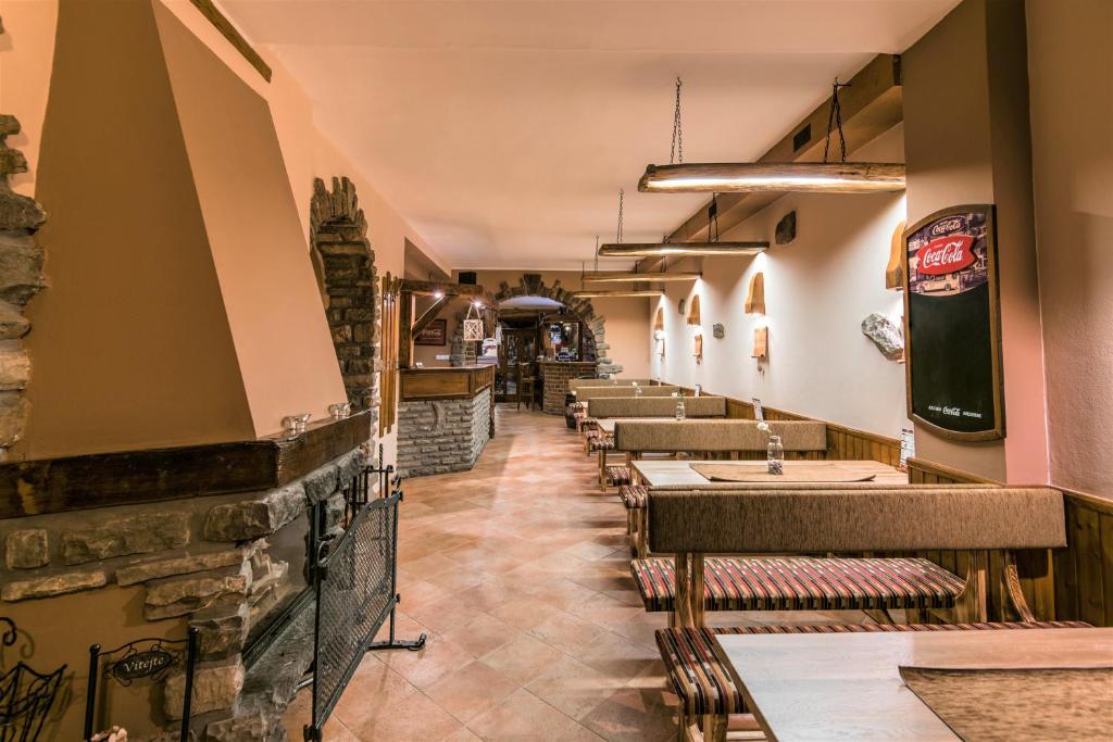 Restaurace v ubytování Penzion Hluk