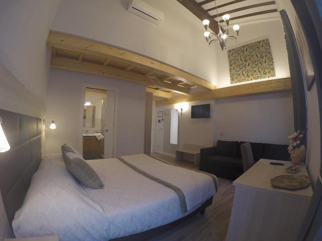 Elisa Guest House - 14