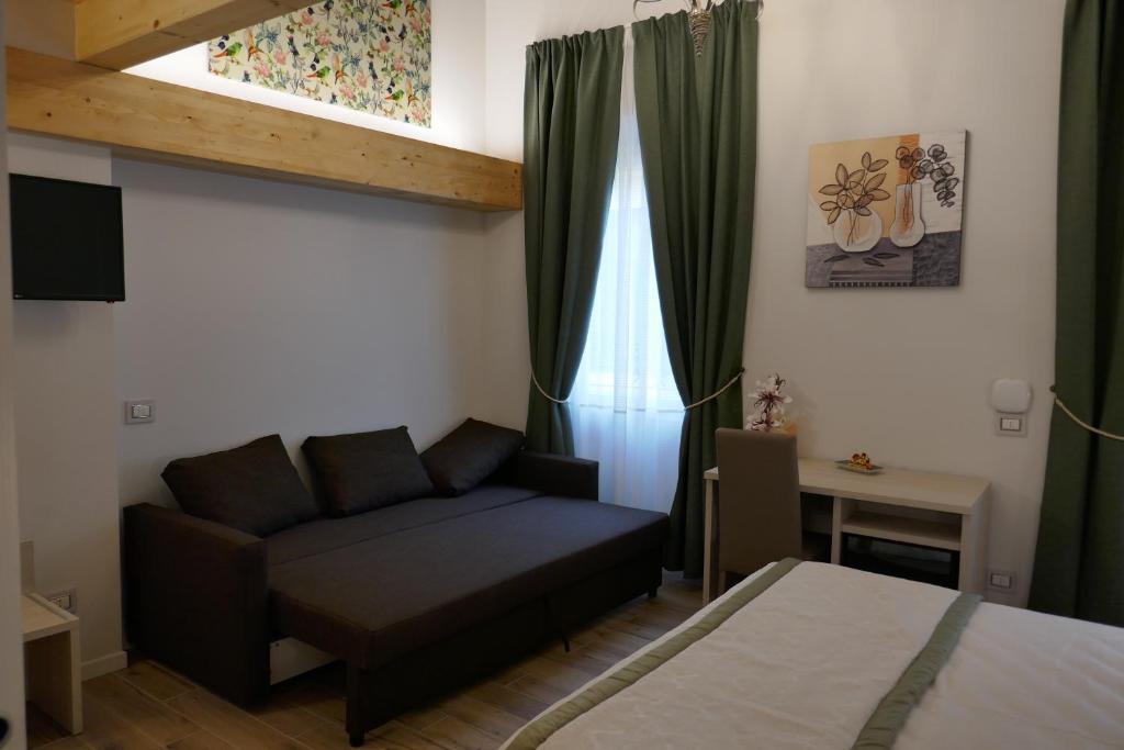 Elisa Guest House - 13